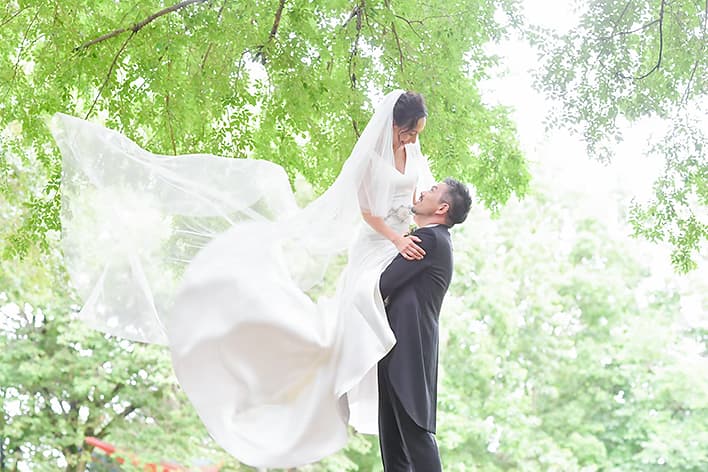 あなたのためのブライダル衣装を見つけましょう