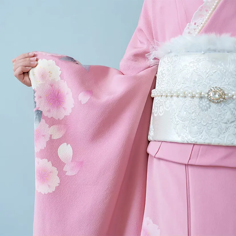 成人式のヘアメイクや撮影はLienにお任せください